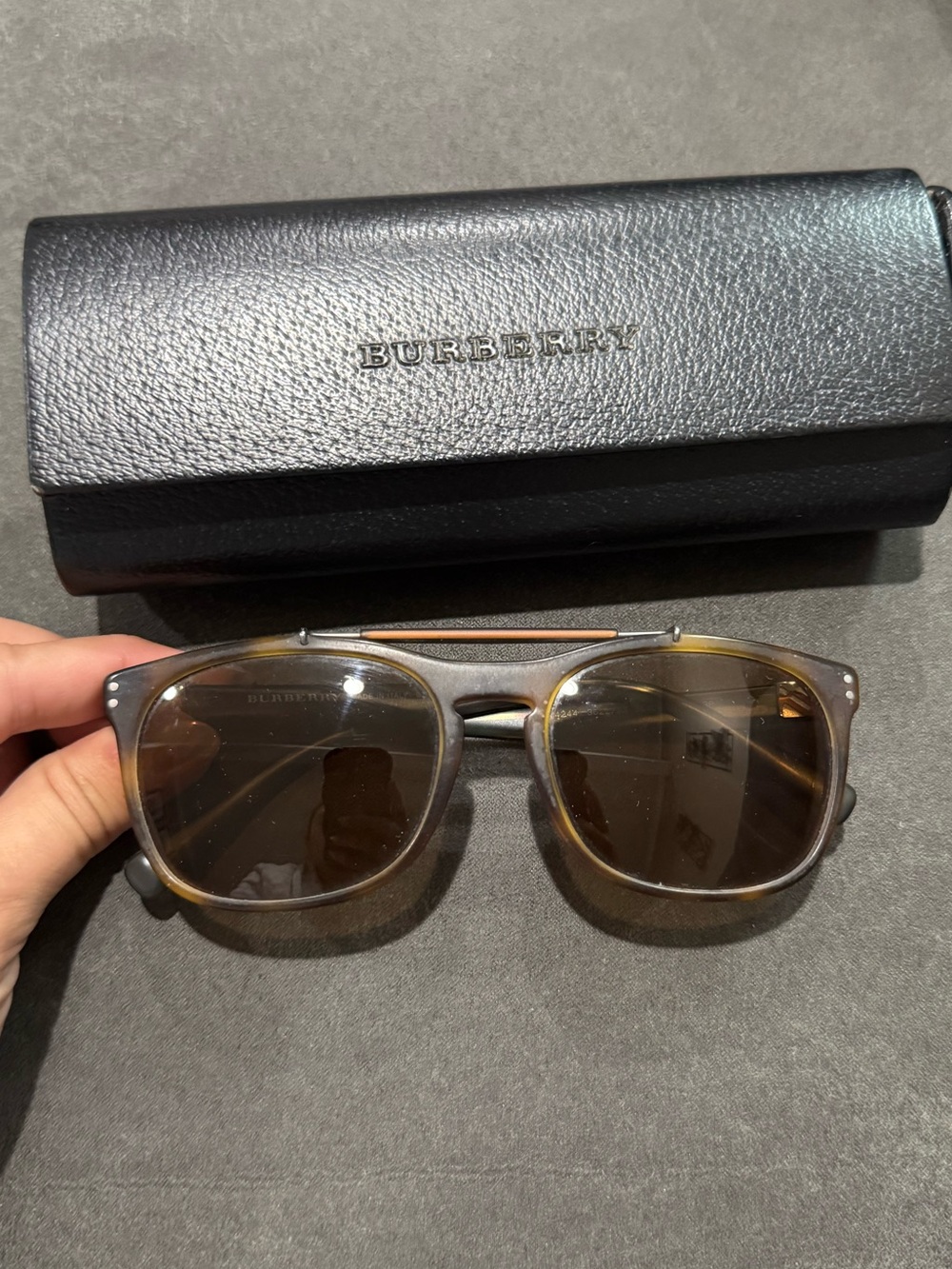 Burberry Brown Tortoiseshell Frame Sunglasses